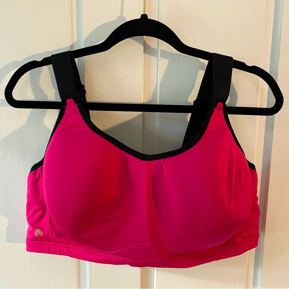 Pink Sports Bra : Size 44DDD : Underwire